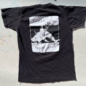 Kids Chomp T-Shirt Black Spell-Out S Shark Surf Shred Til Dead Beach Street